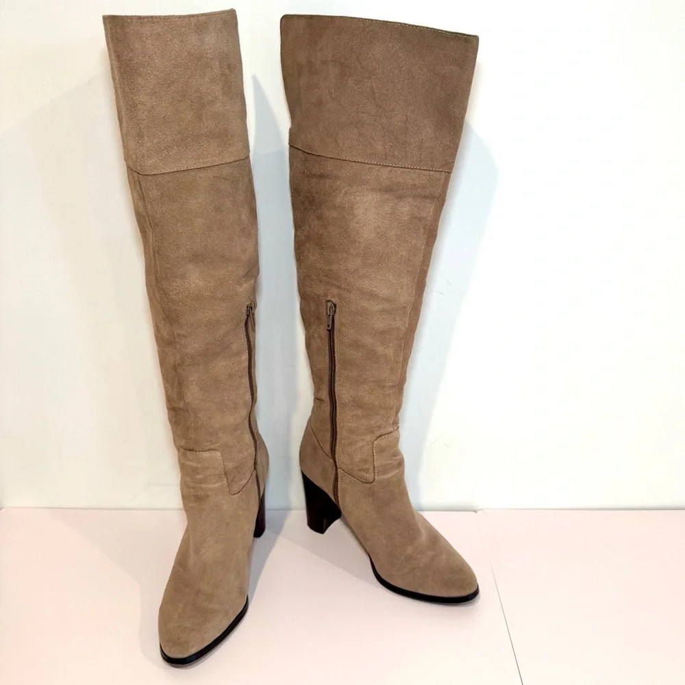 Lord & Taylor 424 Fifth Mikayla Tan Suede Knee High Boots W Block Heel, Sz 8.5
